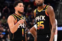 开云体育亚洲官网-快船再胜太阳，保持不败纪录