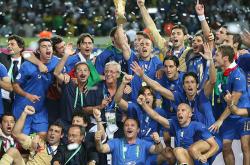 开云体育官网-欧洲国家足球盛会热烈进行，看点纷呈的简单介绍