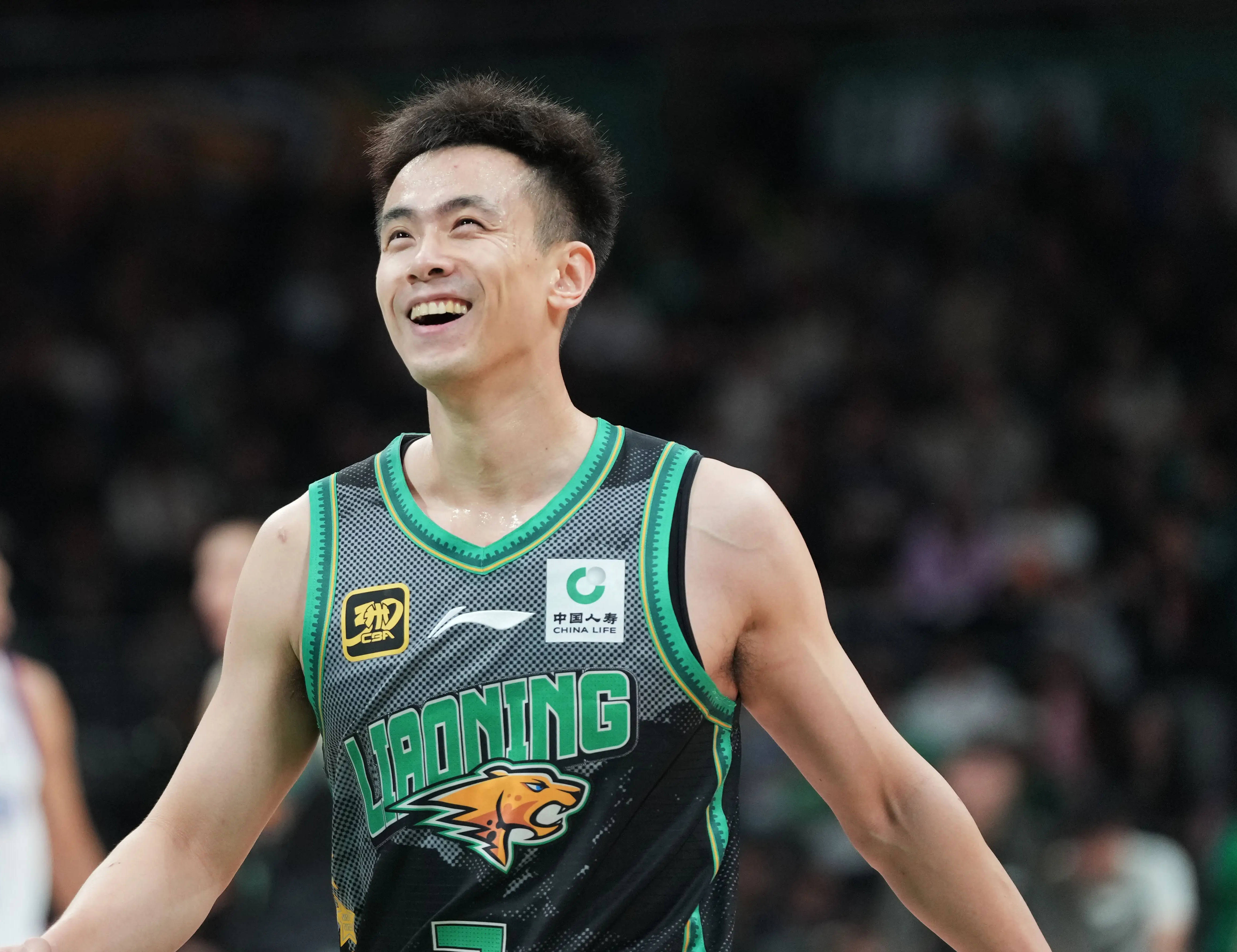 关于广厦遭遇两连败，外援迎来爆发尚需观察的信息