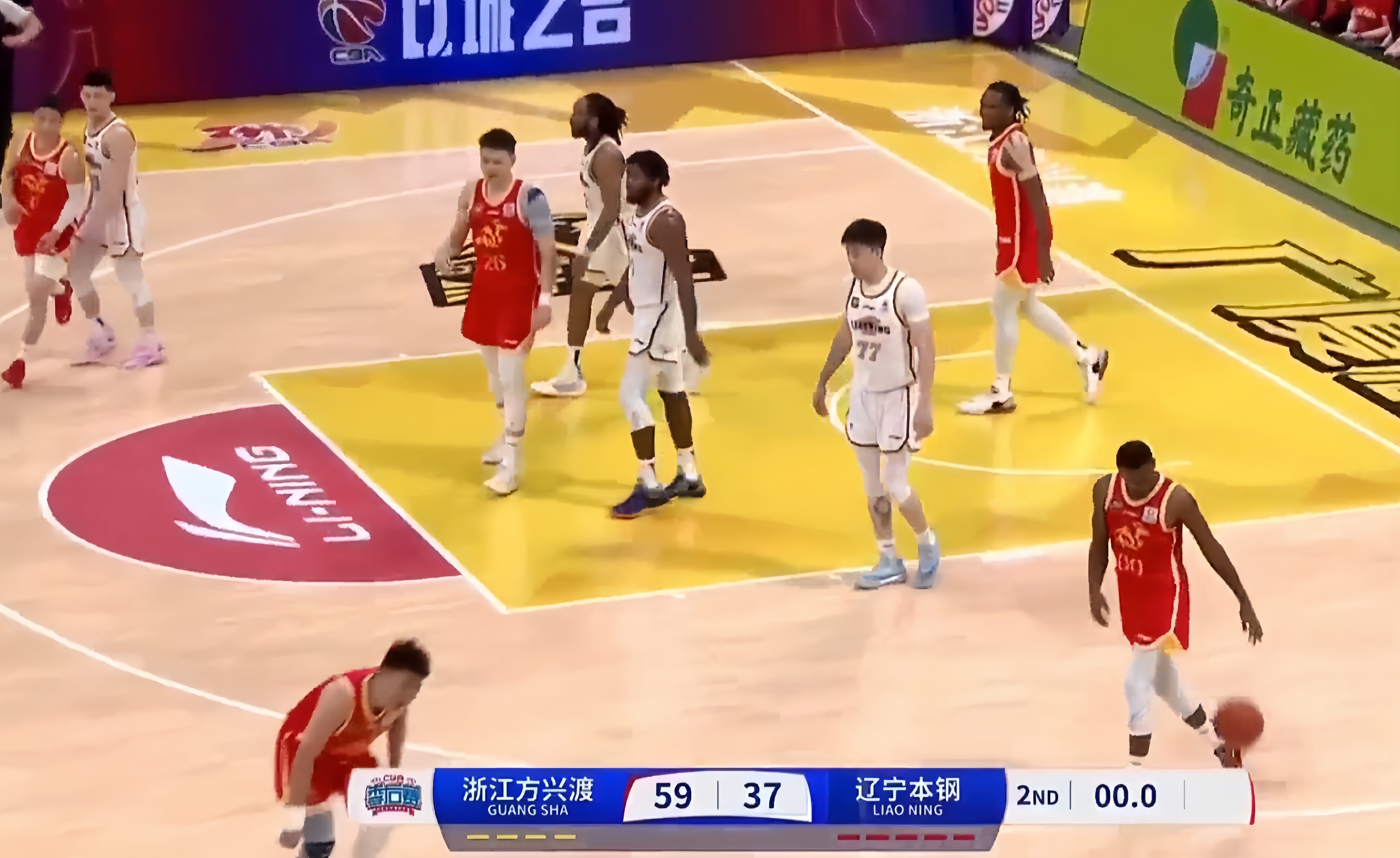 广州男队连胜终结，不敌浙江男队