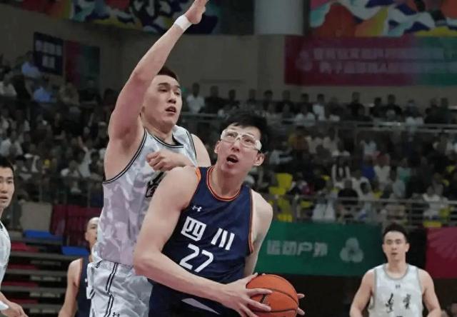 关于广东男篮再次压阵夺冠热门，备战压力增加的信息