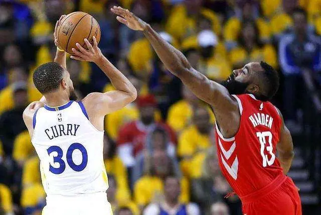 勇士vs火箭:库里空砍45分逆转逼抢七 勇士vs火箭:库里空砍45分逆转逼抢七