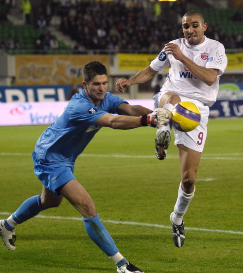 布尔加利亚队遭遇困境,险胜对手晋级欧洲预选赛八强的简单介绍 布尔加利亚队遭遇困境,险胜对手晋级欧洲预选赛八强的简单介绍